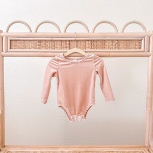 Velvet Long Sleeve Onesie: 6-9m